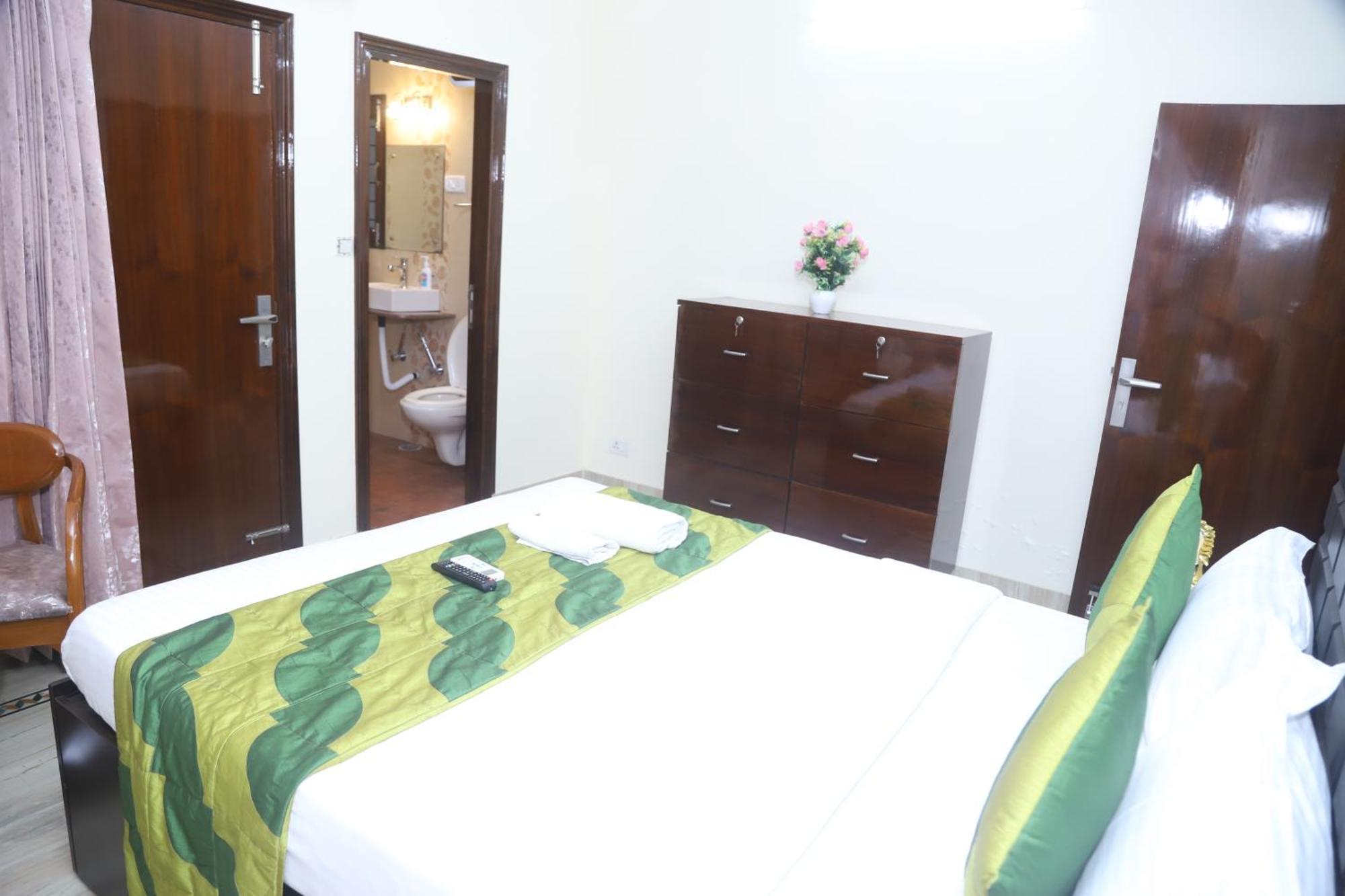 Divine India Service Apartment 3Bhk,B57 Sarita Vihar,Apollo Nowe Delhi Zewnętrze zdjęcie